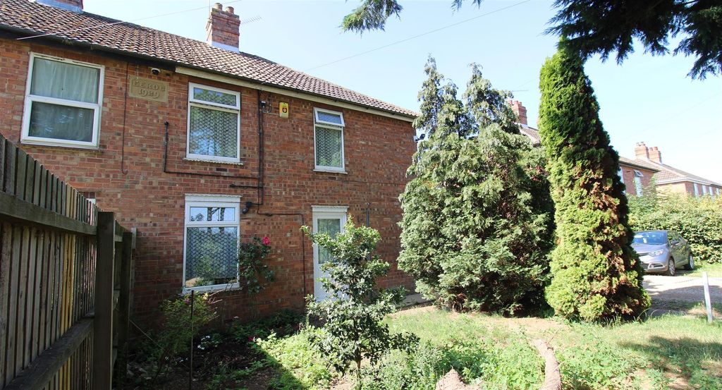 Property photo 1 of 21 Front