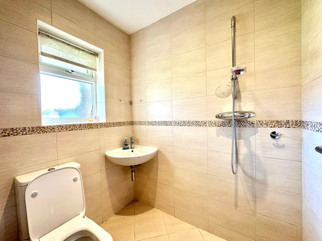 Property photo 3 of 13 Photo 2