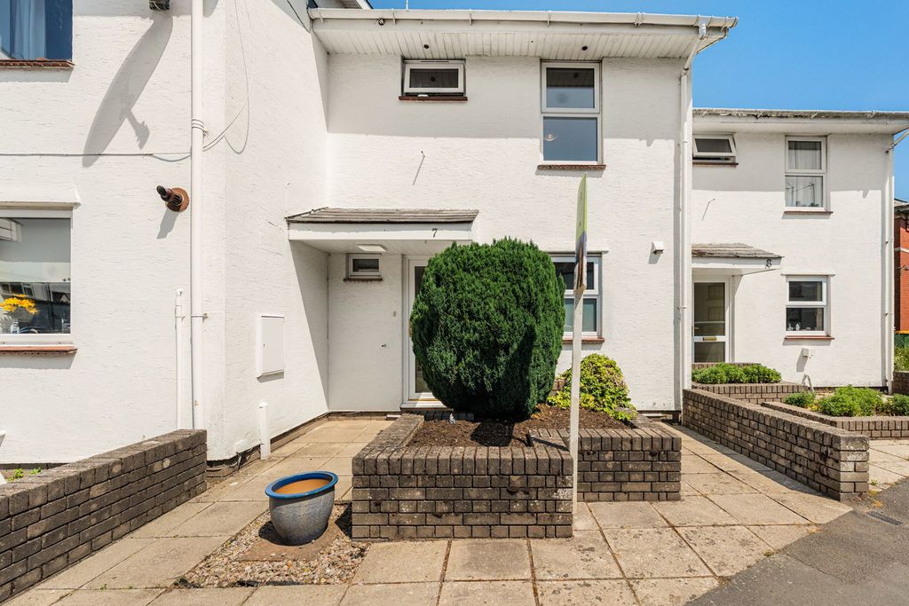 Property photo 1 of 23