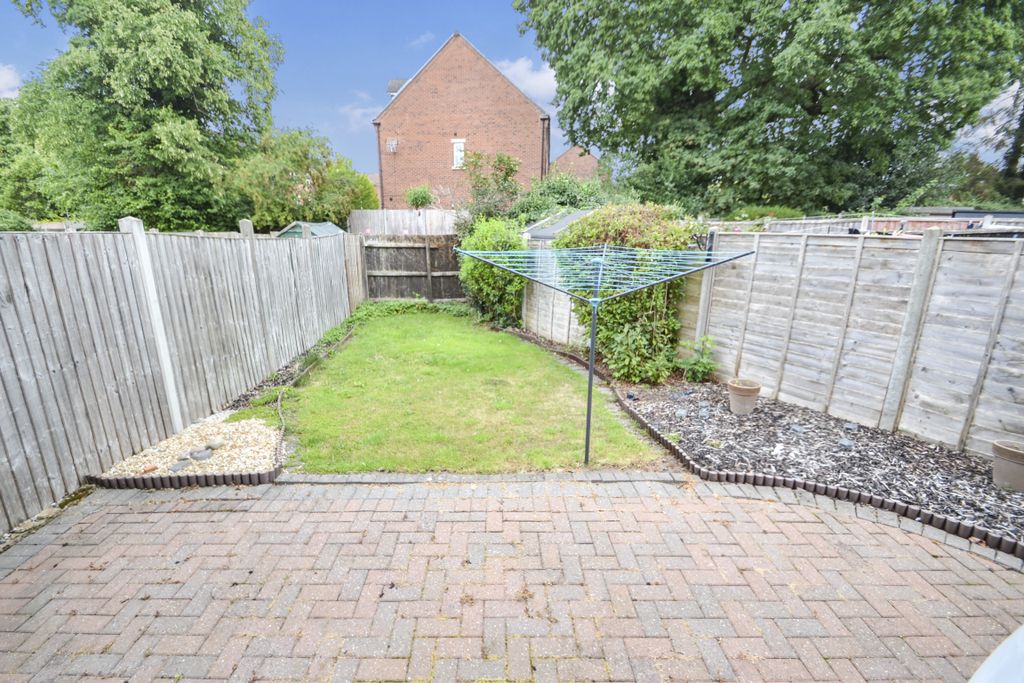 Property photo 2 of 12 Rear Garden 1 Blue Sky