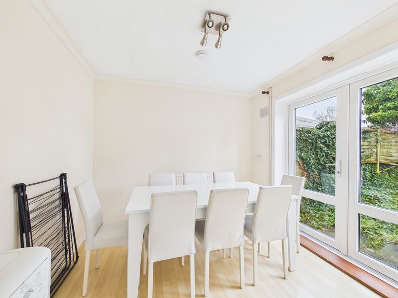 Property photo 2 of 8 Photo 6