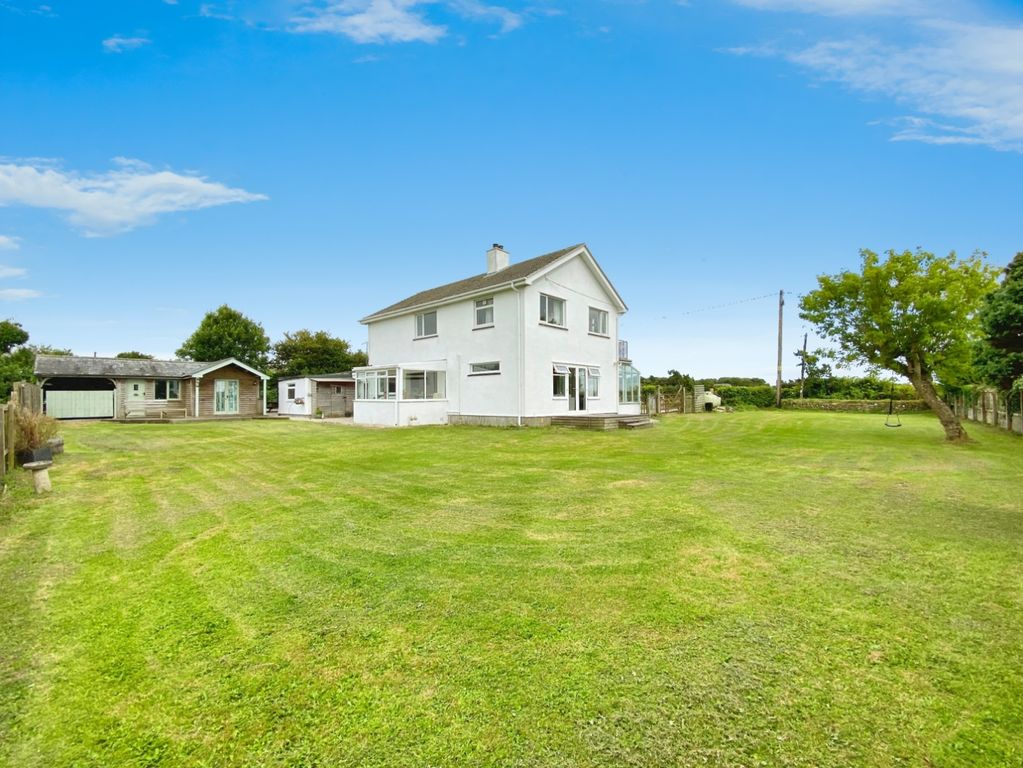 Property photo 2 of 33