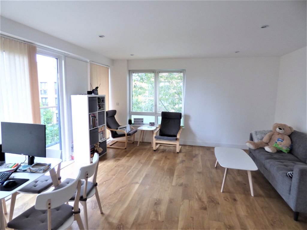 Property photo 1 of 27