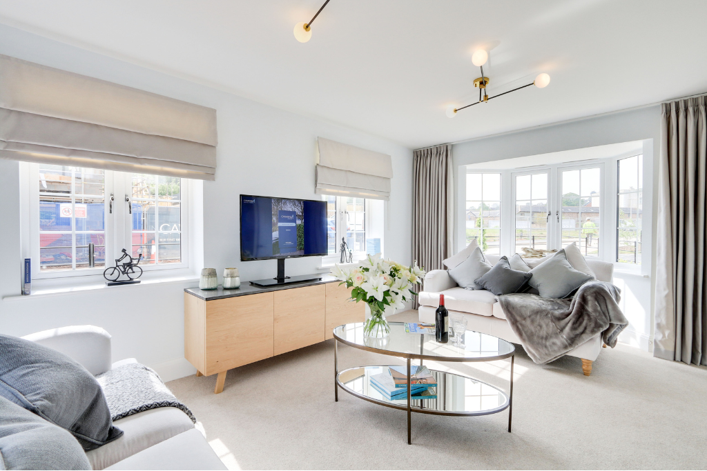 Property photo 3 of 12