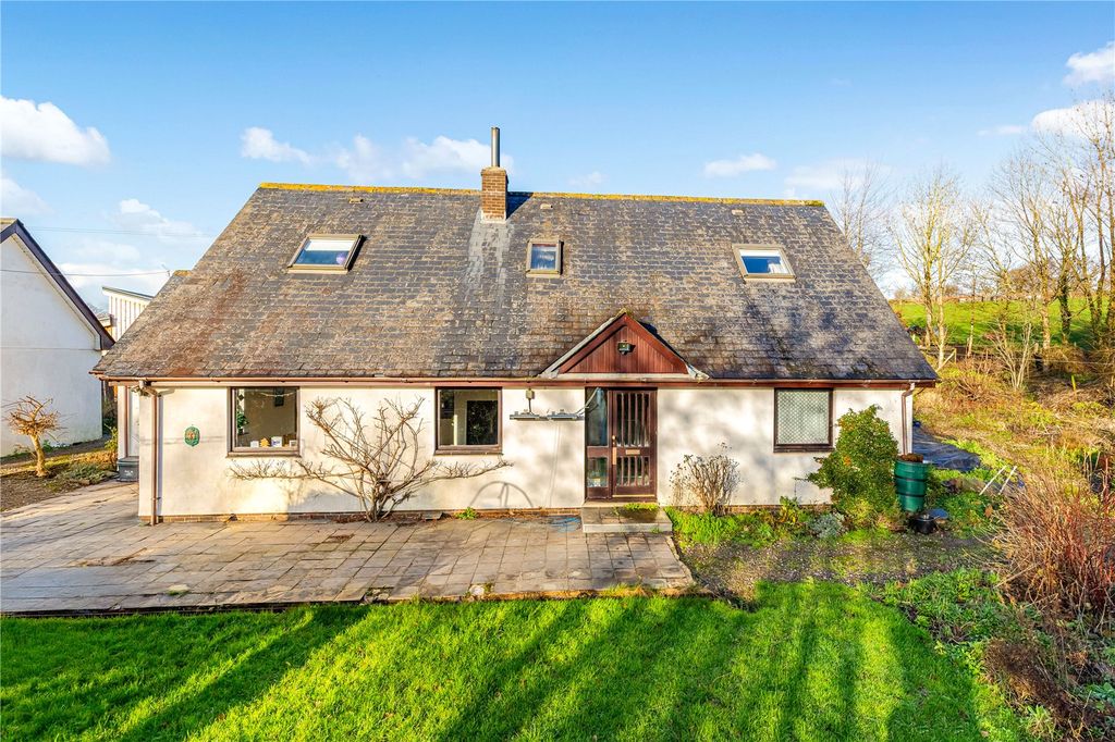 Property photo 2 of 20 Overview