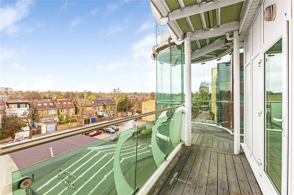 Property photo 3 of 19 Picture No. 03