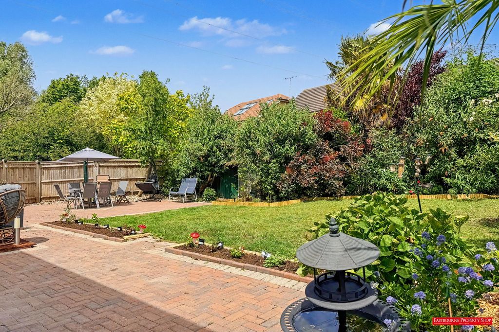Property photo 2 of 29