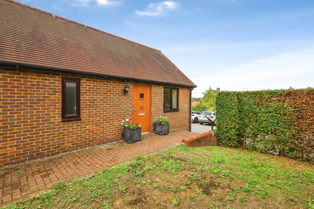 Property photo 2 of 16 Photo