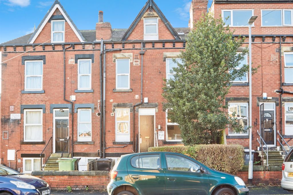 Property photo 2 of 12