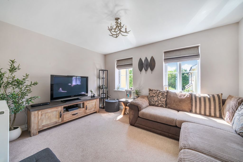 Property photo 3 of 21 12-6A6cc581Db0Ae-1499584-19Fb8E36256Ac-16-2-1