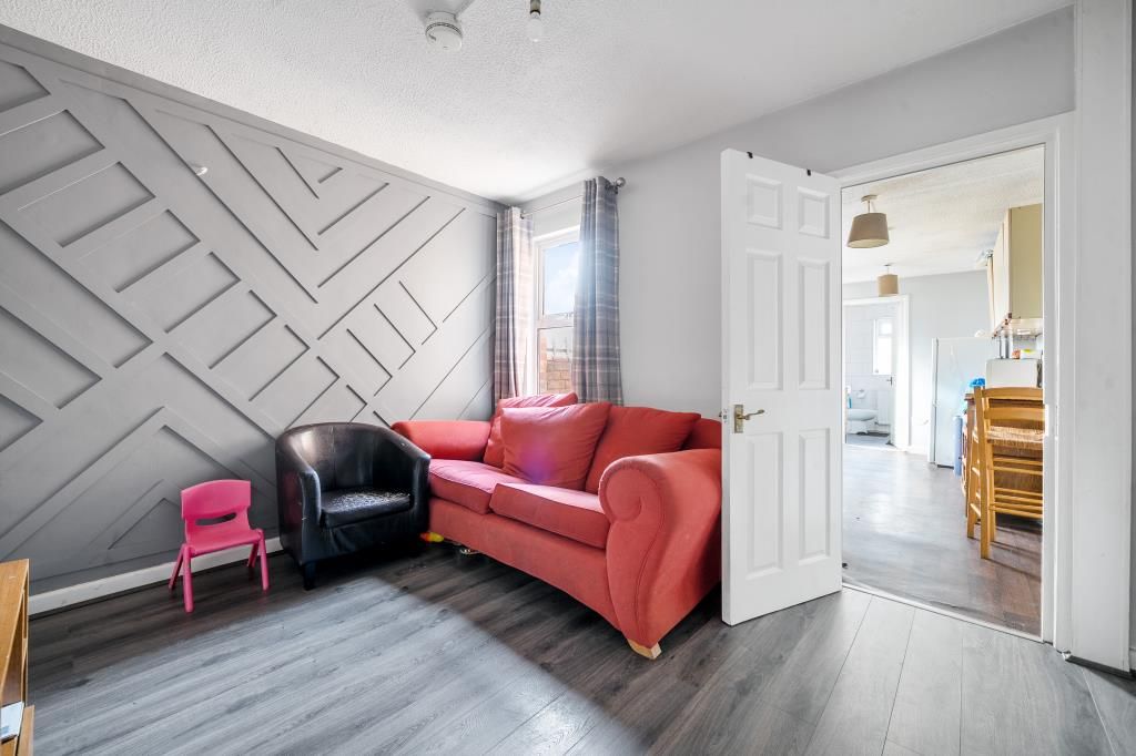 Property photo 3 of 14 Reception