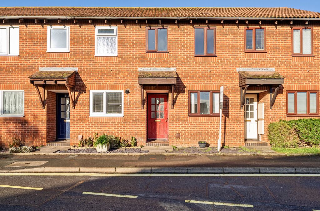Property photo 1 of 10 1401036-21-69677F...