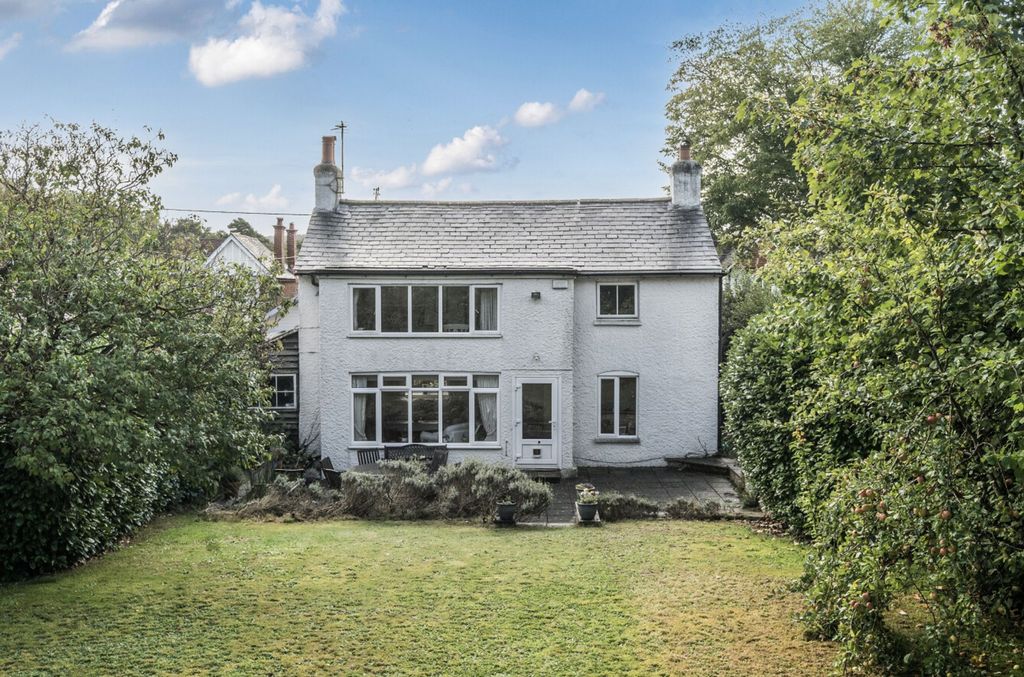 Property photo 1 of 27