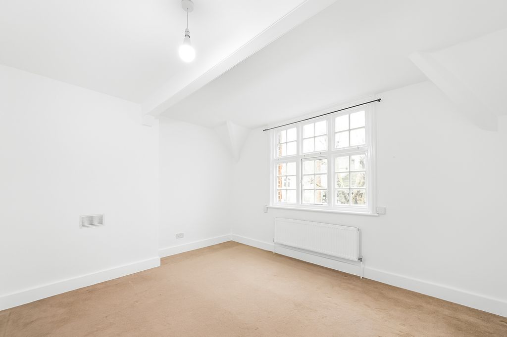 Property photo 2 of 10 Photo