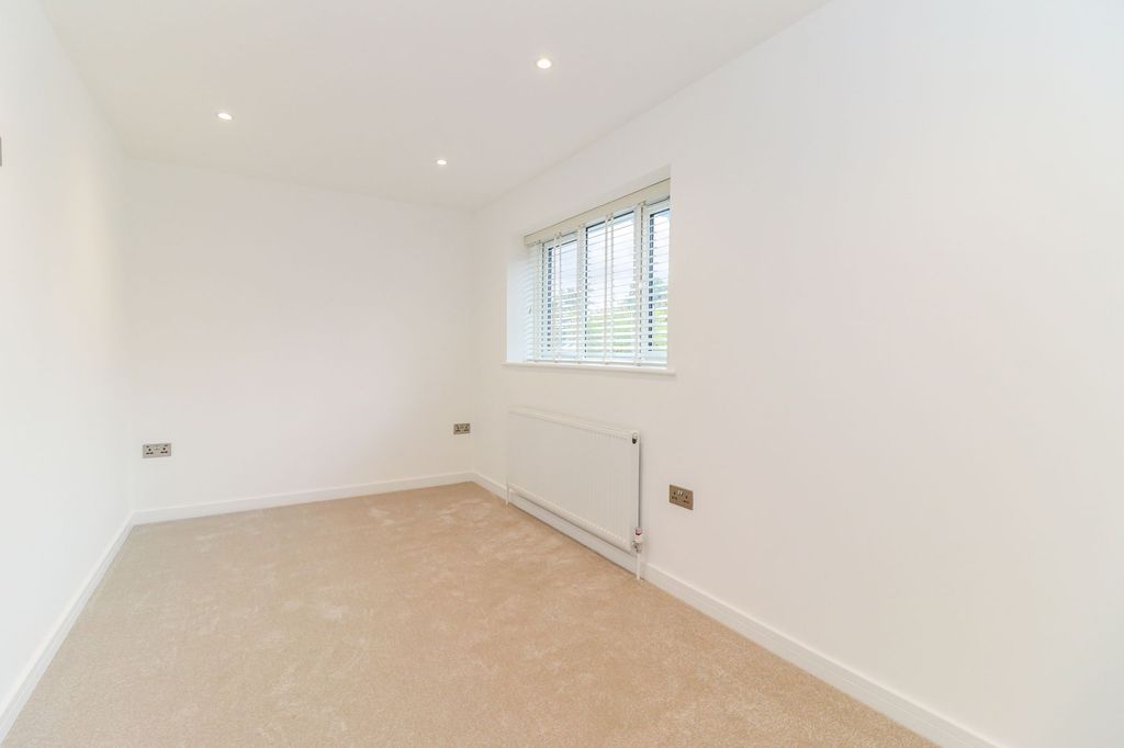 Additional image 9 of 3 bed semi-detached house for saleParnell Close, Abbots Langley WD5