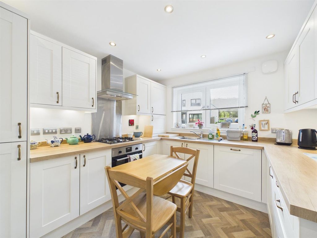 Property photo 2 of 18 Cam01486G0-Pr0983-Still001.Jpg