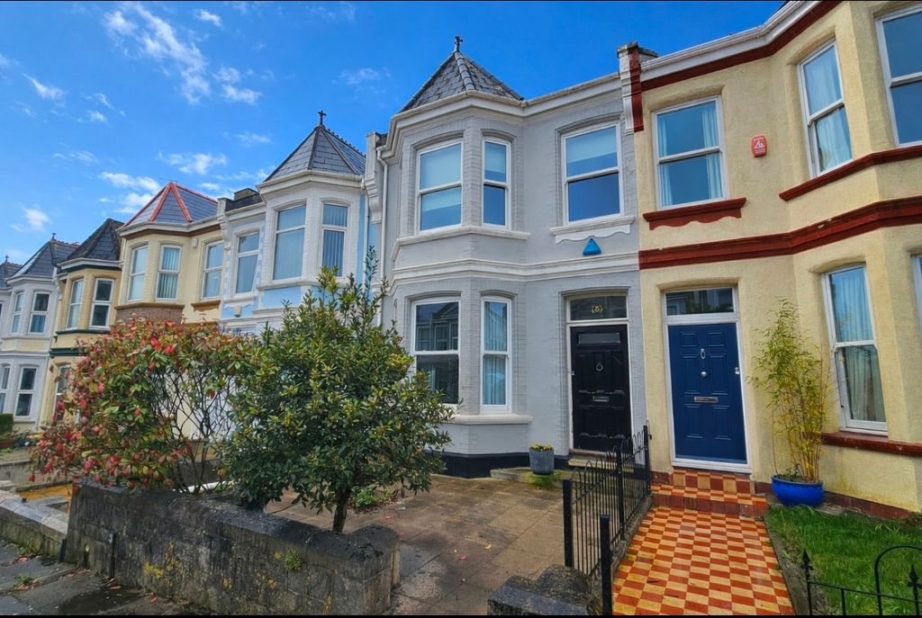 Property photo 1 of 16 Front Of Property