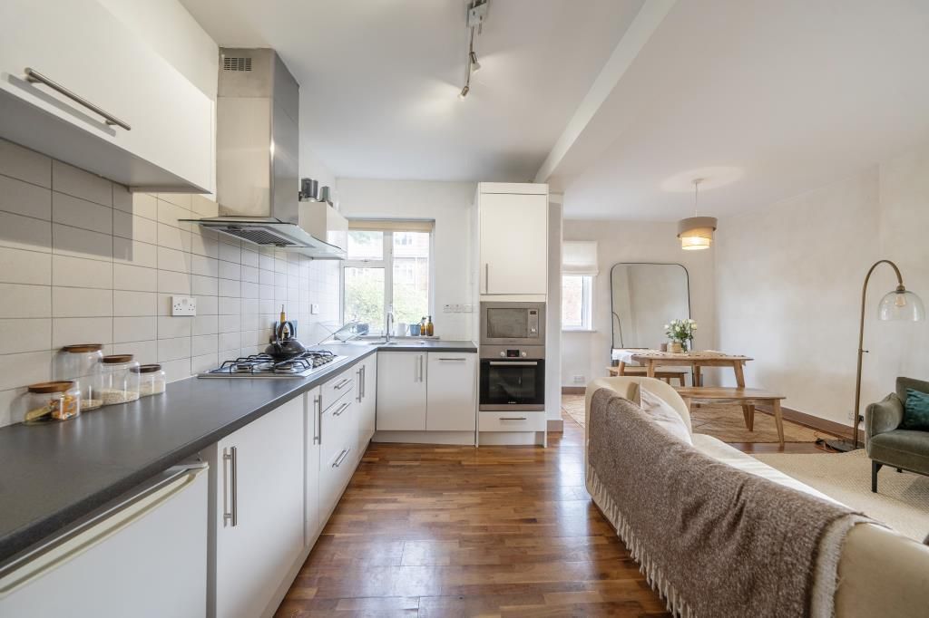 Property photo 2 of 16 Kitchen