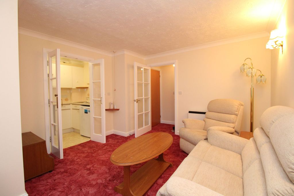 Property photo 3 of 11