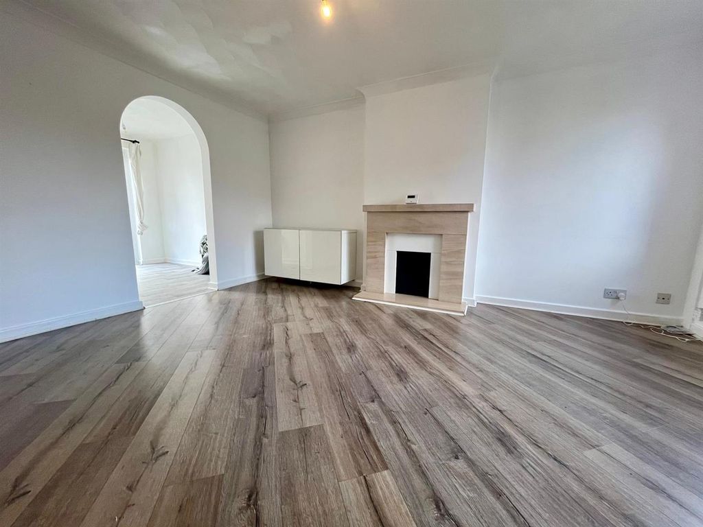 Property photo 2 of 14 Cb4761F0-4029-435c-9575-18568d64585F.Jpg