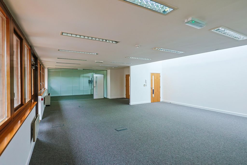 Property photo 3 of 3 Mepc 67ii 67Ab33.Jpg