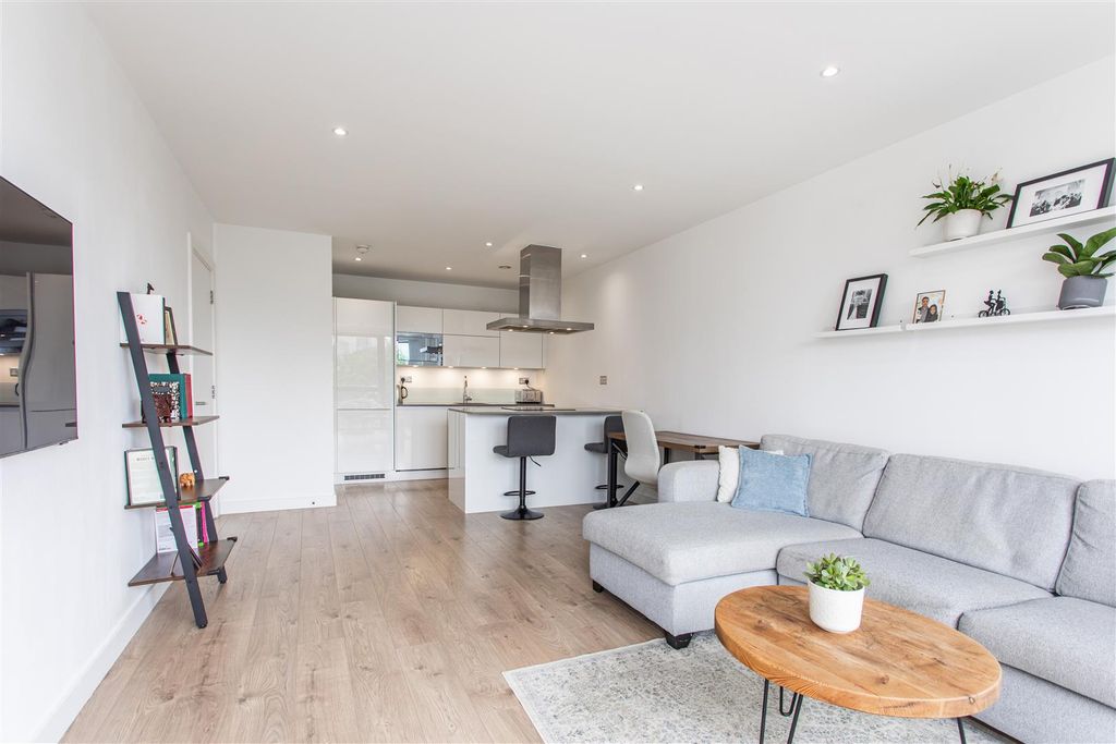 Property photo 2 of 15 Open Plan Reception/Kitchen