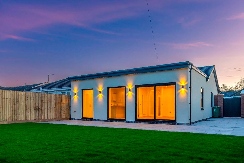 Property photo 2 of 66