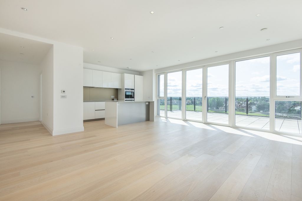 Property photo 2 of 15 45-Haymarket-Hous...