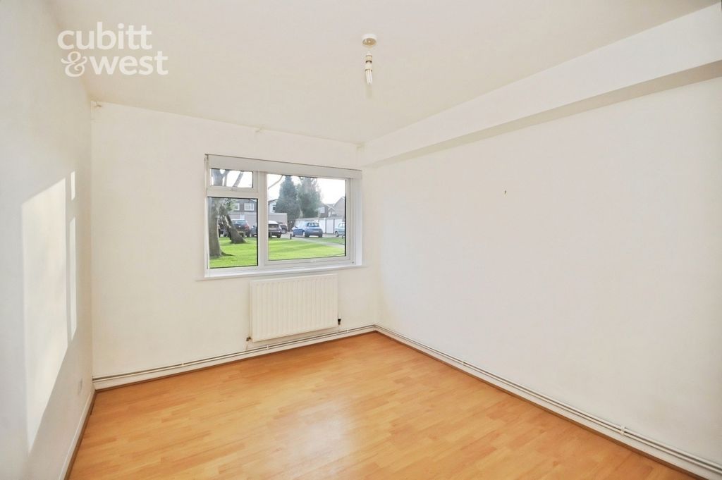 Property photo 3 of 7 E2Db5d9F-x5