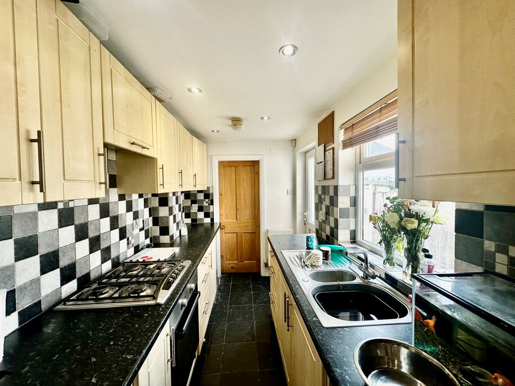 Property photo 2 of 4