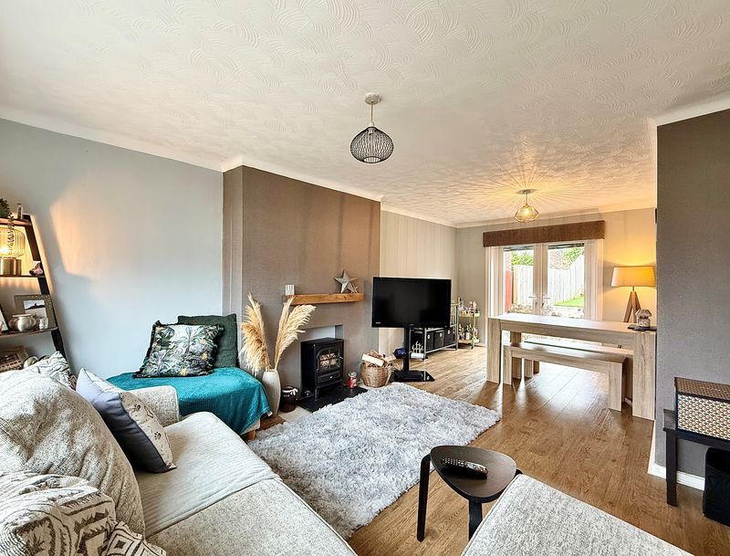 Property photo 2 of 16 Photo 4