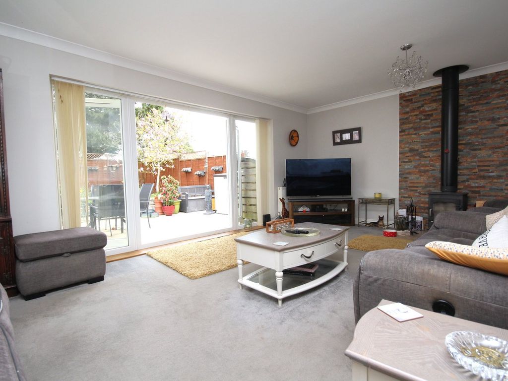 Property photo 3 of 27