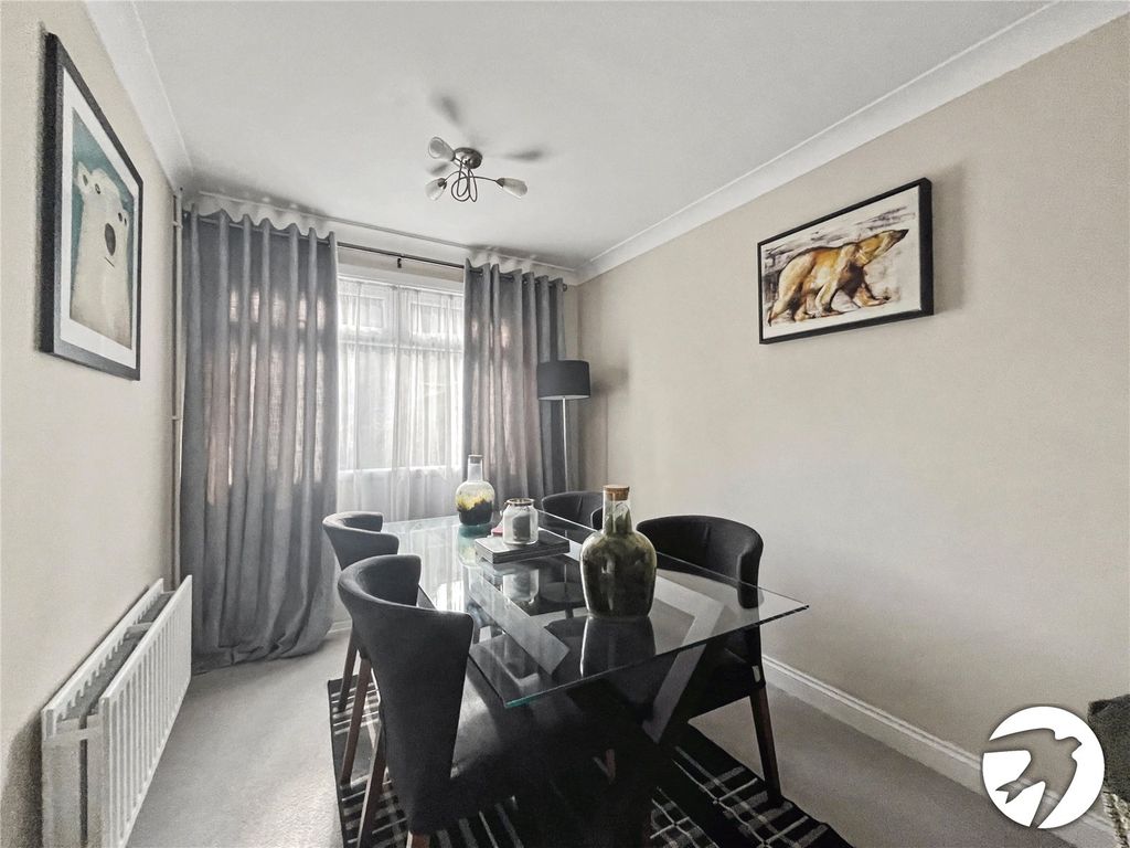 Property photo 3 of 13 Picture No. 05