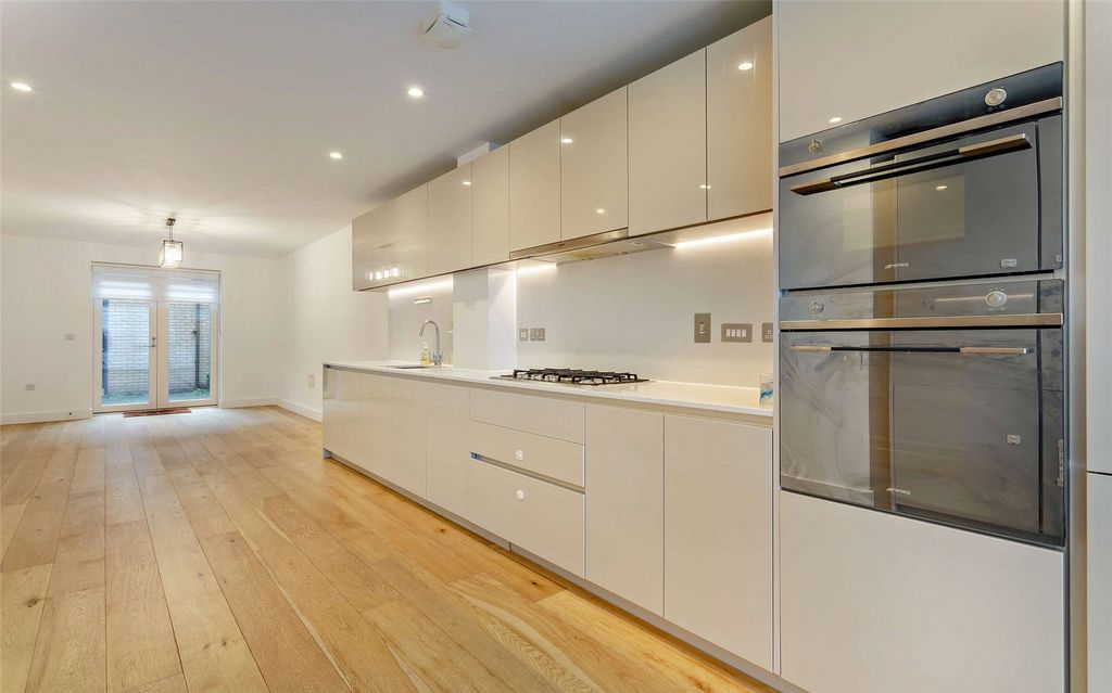 Property photo 3 of 26 Gf Kitchen Diner