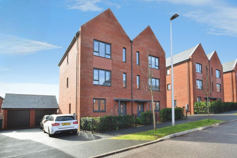 Property photo 1 of 12 Photo 13