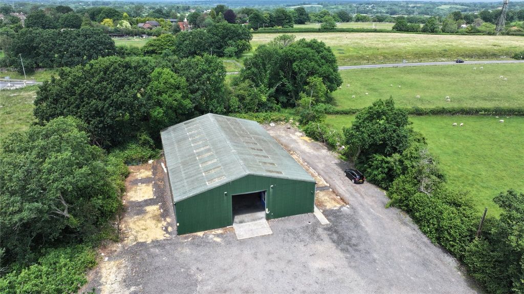 Property photo 1 of 21 Picture No. 02