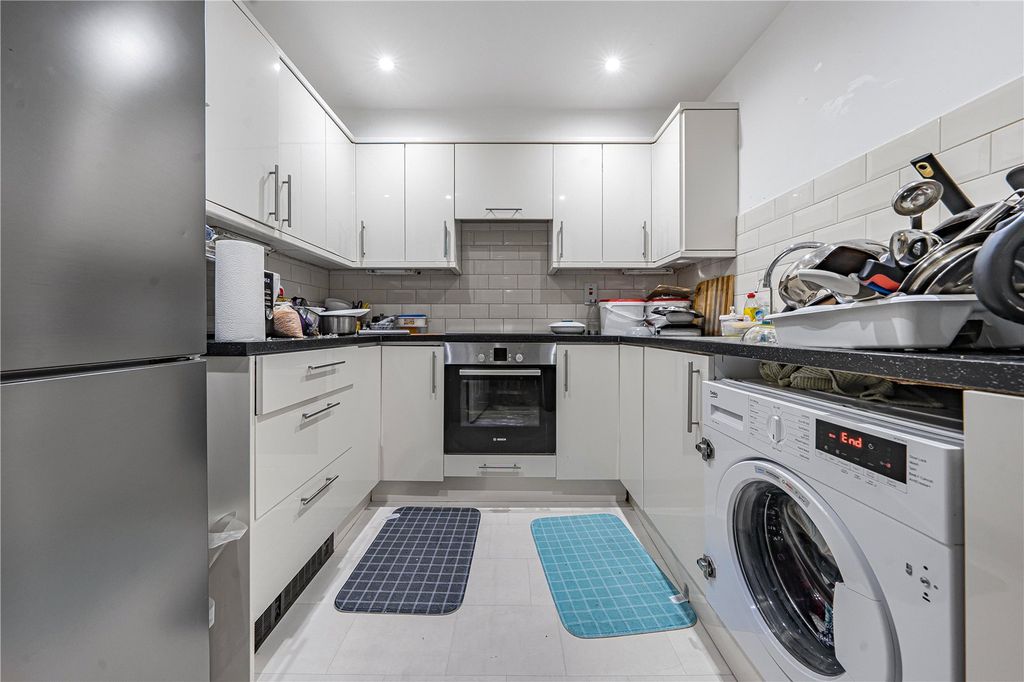 Property photo 3 of 9 Picture No. 18