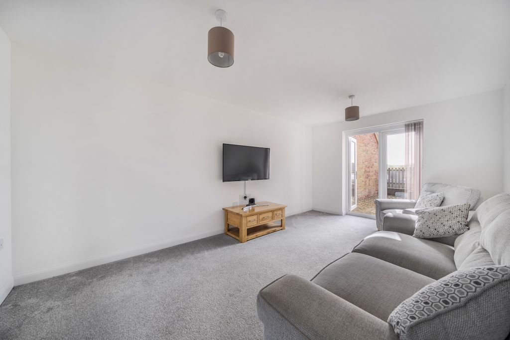 Property photo 3 of 23 1447811-3-69Dffd4A463d0