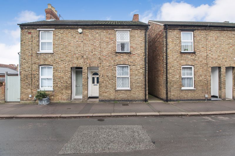 Property photo 1 of 14 Front