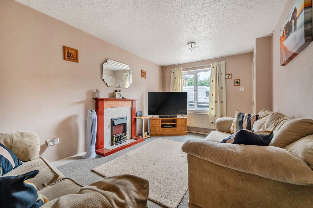 Property photo 2 of 21 Picture No. 24