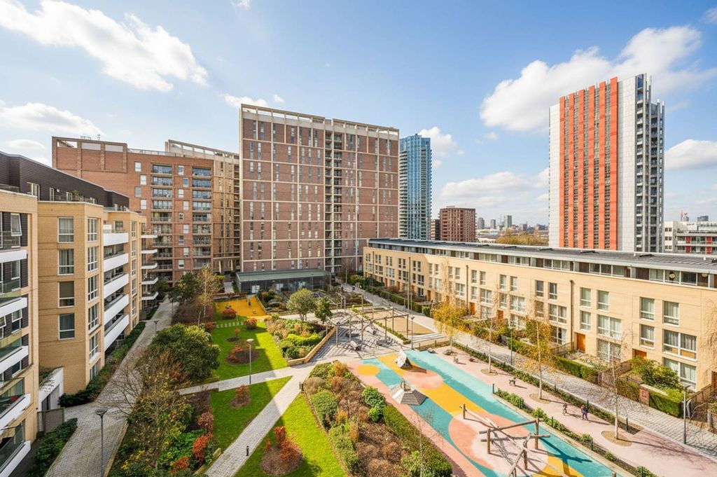 Property photo 3 of 17