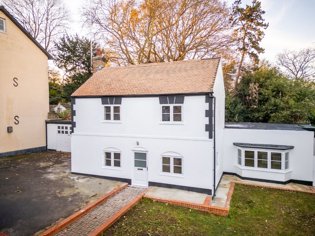 Property photo 1 of 36 5302991