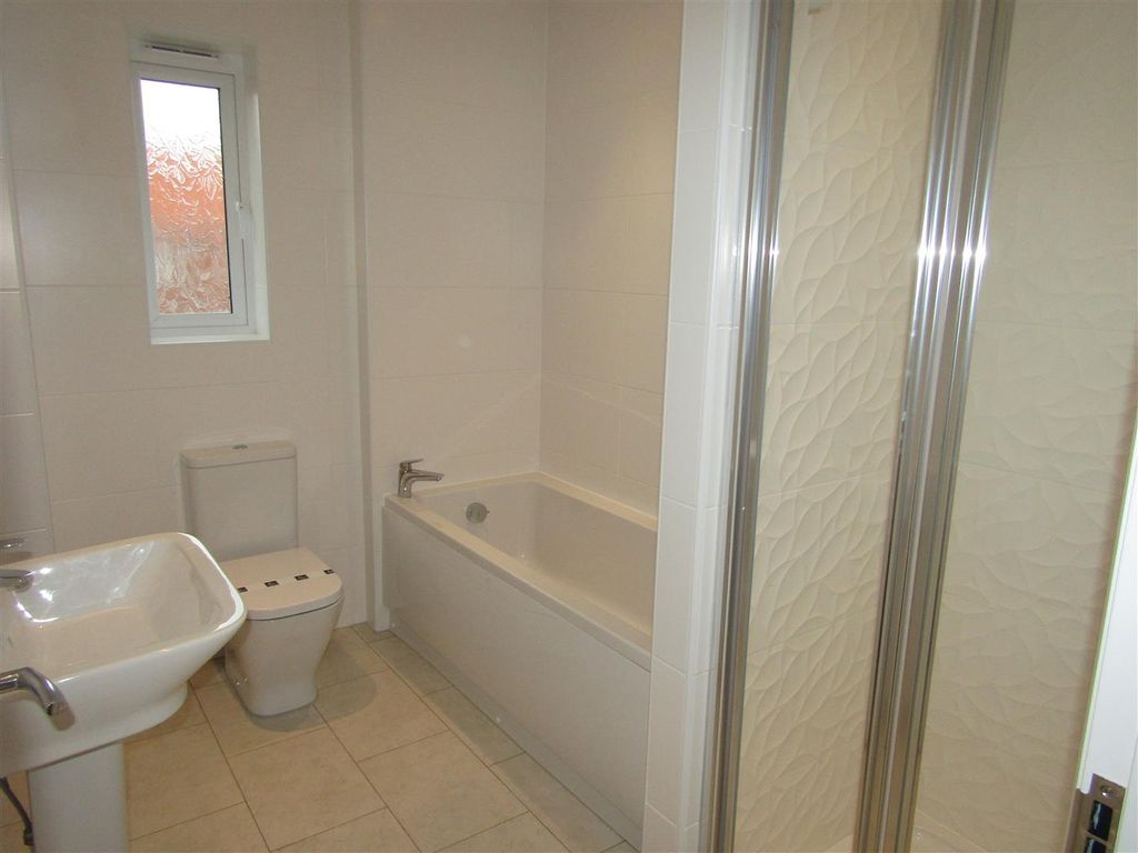 Additional image 13 of 4 bed detached house to rentHockley Crescent, Boroughbridge, York YO51