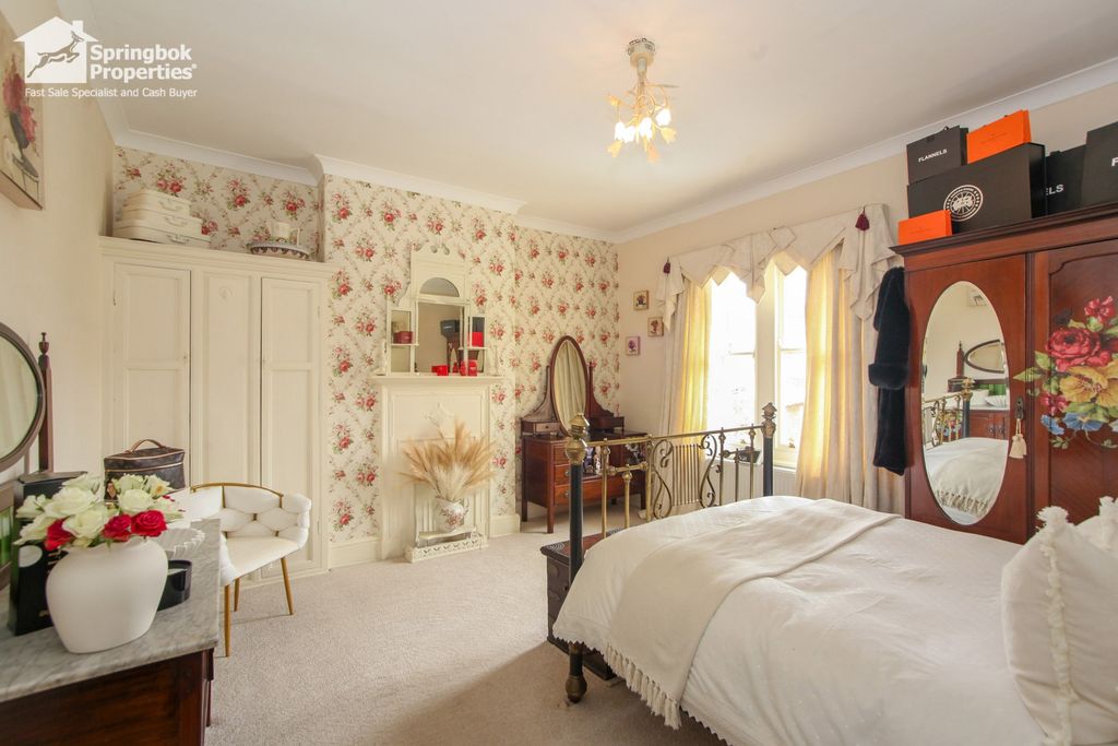 Additional image 32 of 6 bed detached house for saleBritannia Villas, Britannia Terrace, Blackwood, Gwent NP12