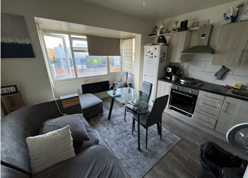 Property photo 2 of 11