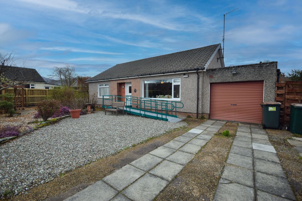 Property photo 1 of 26