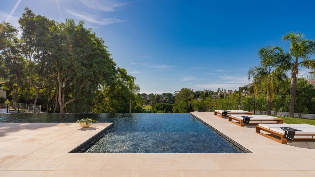 Property photo 3 of 60 Image