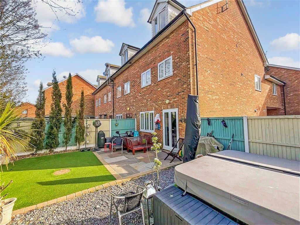 Property photo 1 of 13 External Side