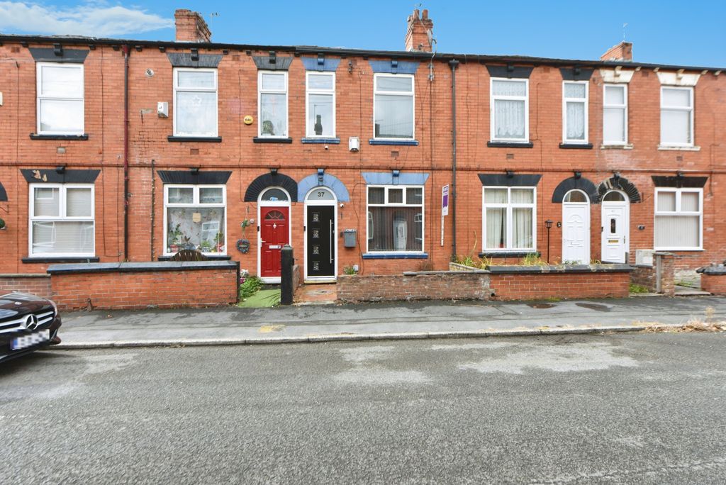 Property photo 1 of 15
