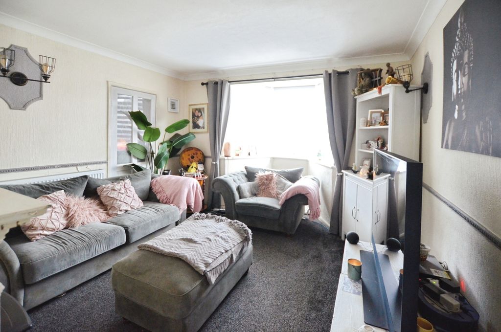 Property photo 2 of 12 D32A12c3-Img_3875